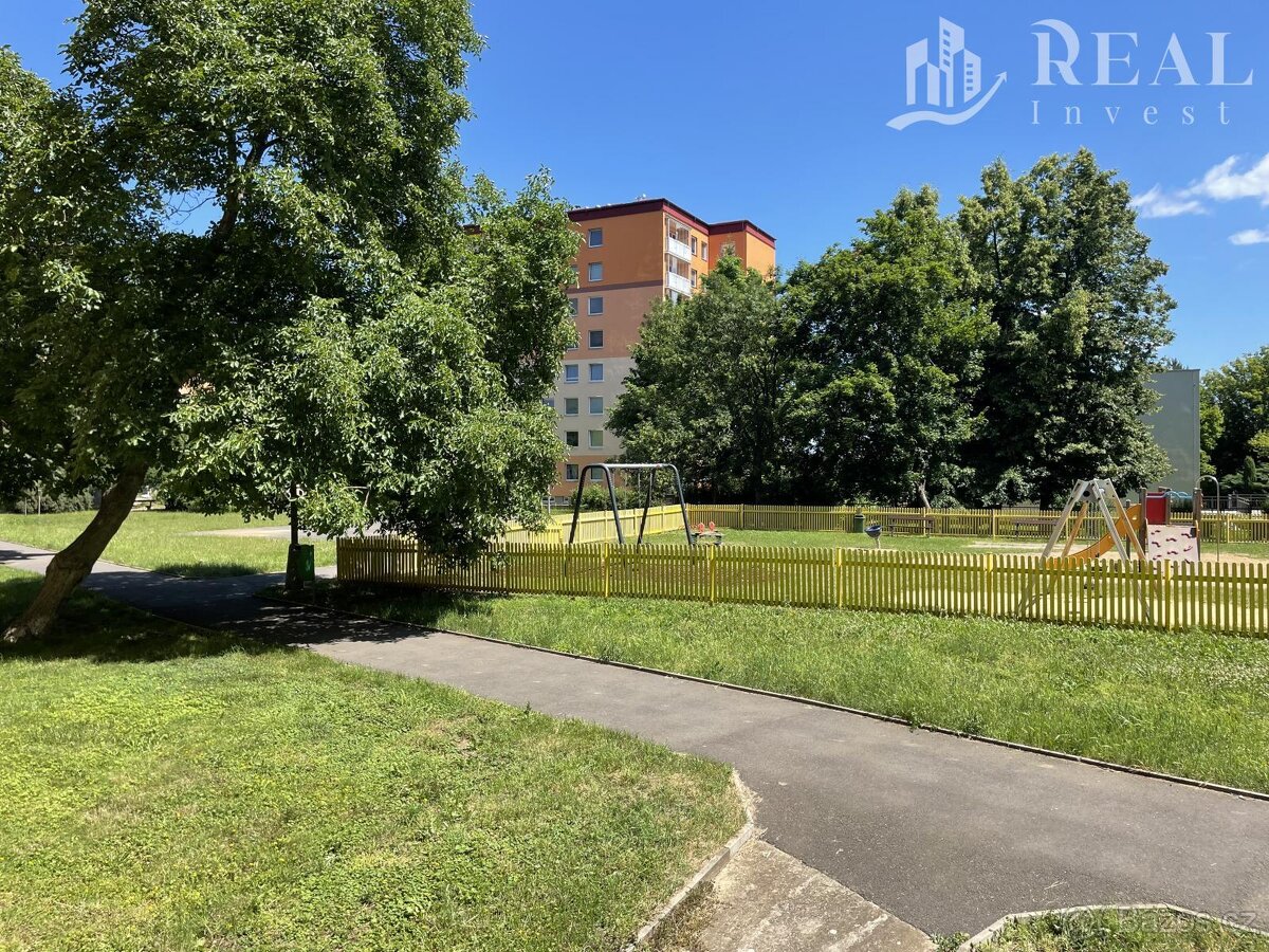 Pronájem, byt 1+kk, 32 m2, DV, Teplice, ul. Krušnohorská - 2