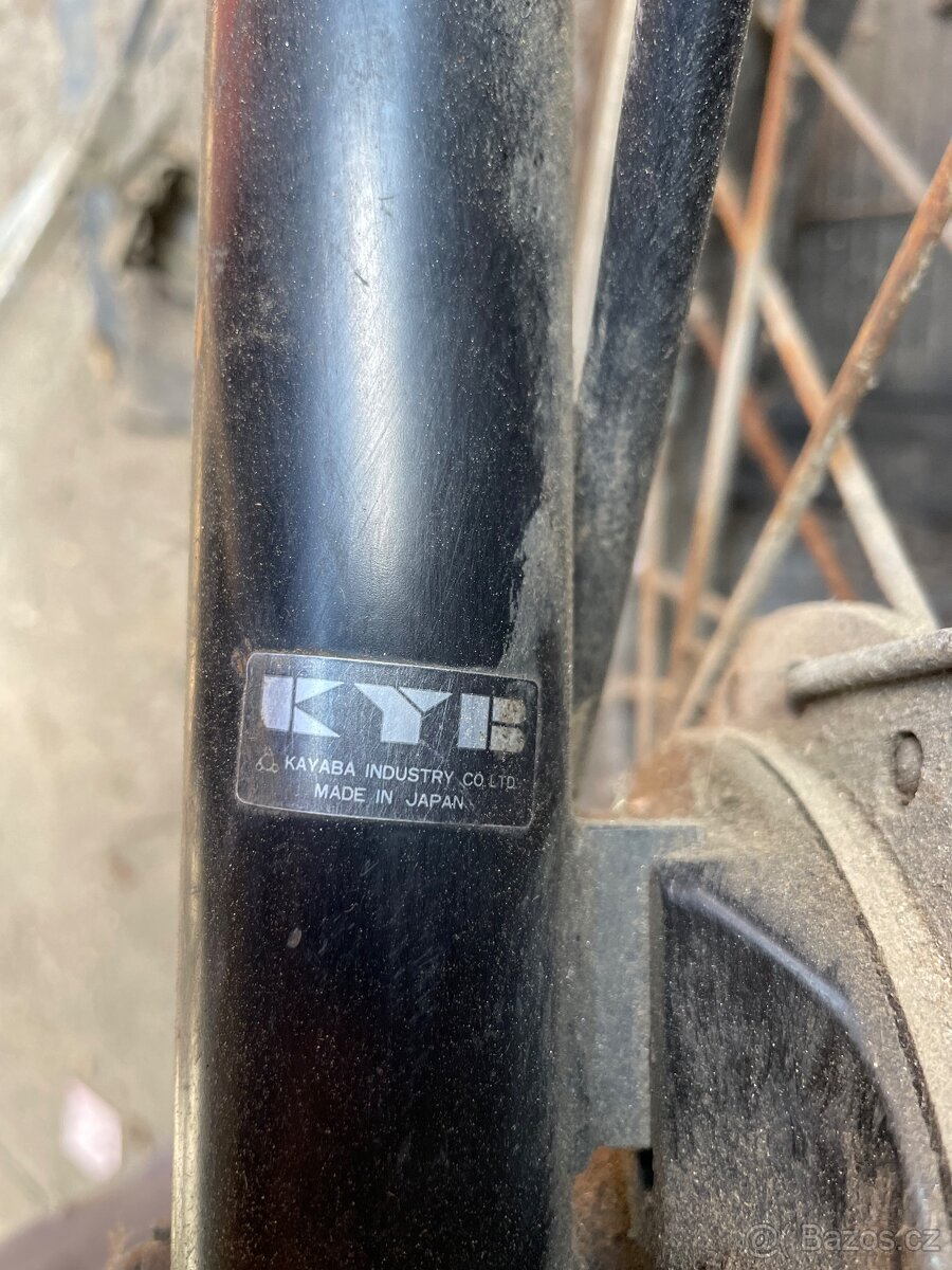 Predni vidlice KYB - 2