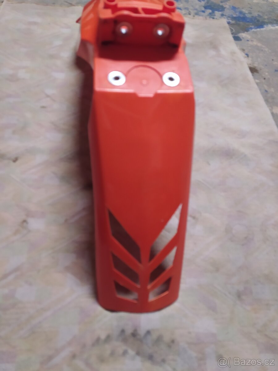 Přední blatník KTM - 2