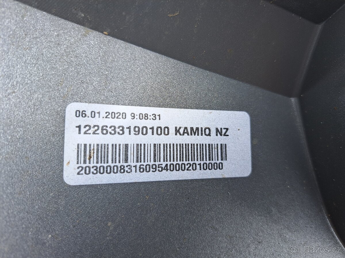 Škoda Kamiq zadní nárazník, pěkný. - 2