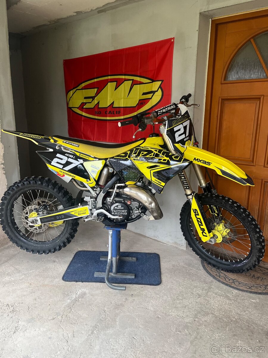 Suzuki RM 125 - 2