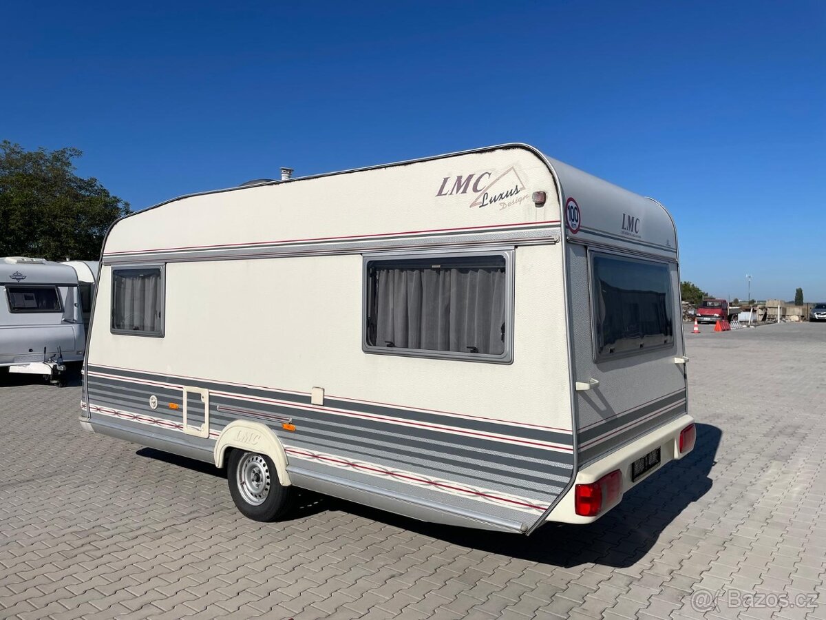 LMC Luxus 490, 4 osoby, stan, světlý interiér, 2xsezení - 2