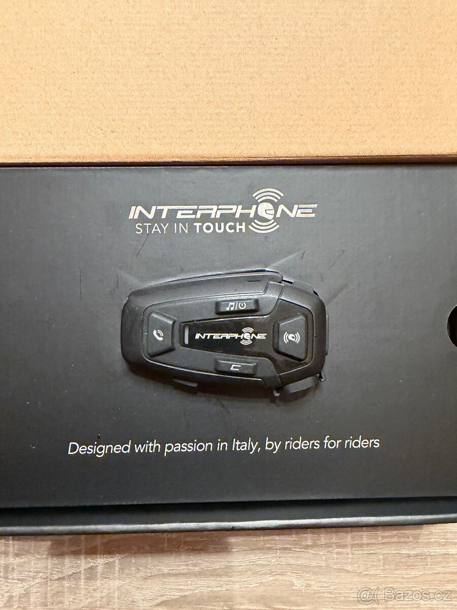 Prodám INTERPHONE U-COM 8R - 2