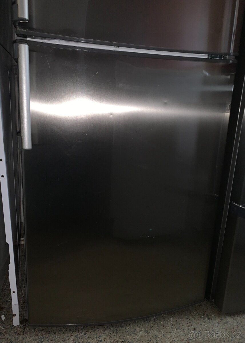 Lednice WHIRLPOOL WBE34132 - 2