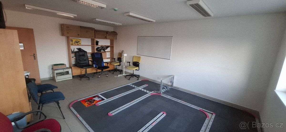 Pronájem - kancelář 28 m² - Nehvizdy - 2