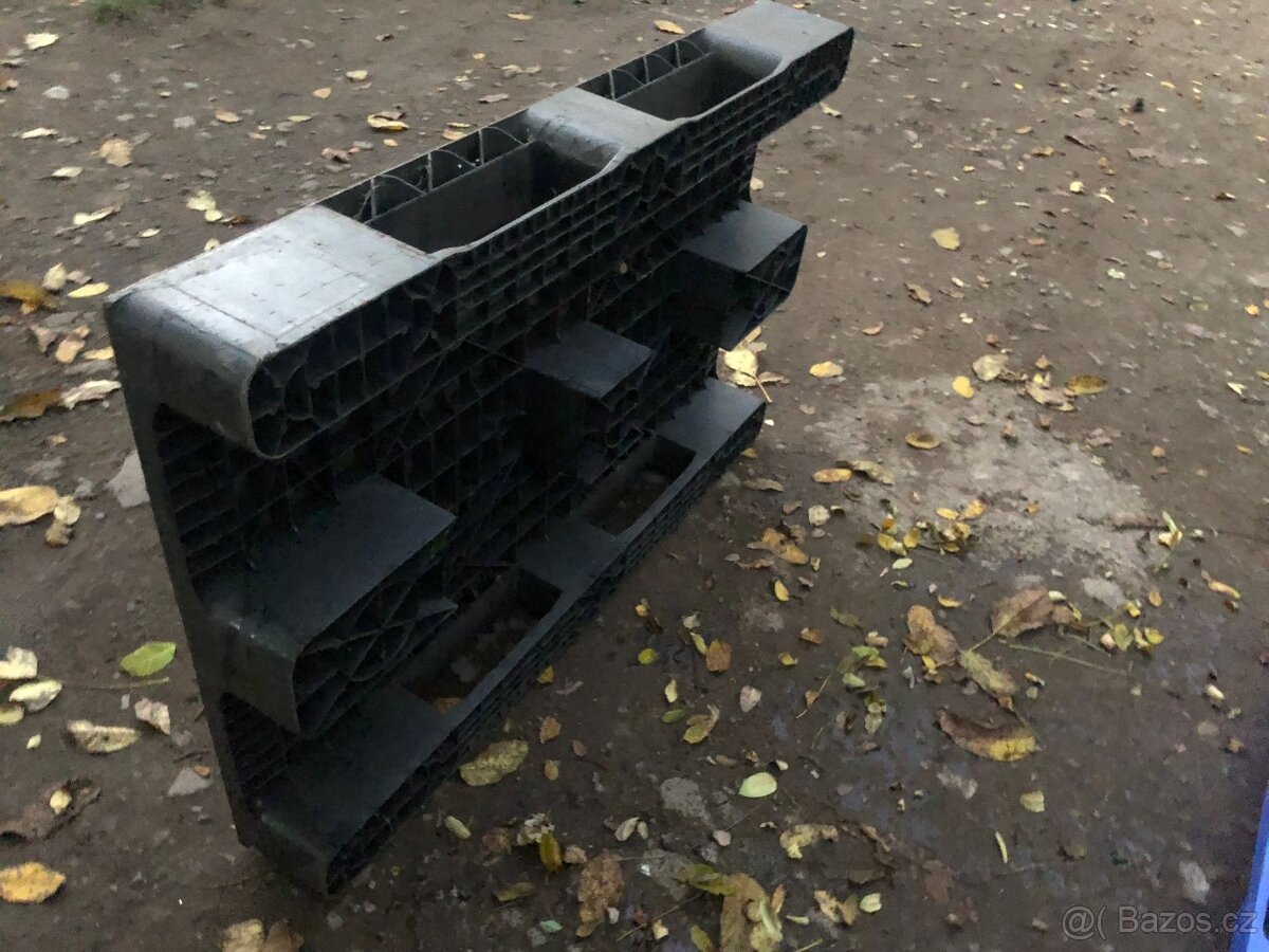 Plastové palety - 2