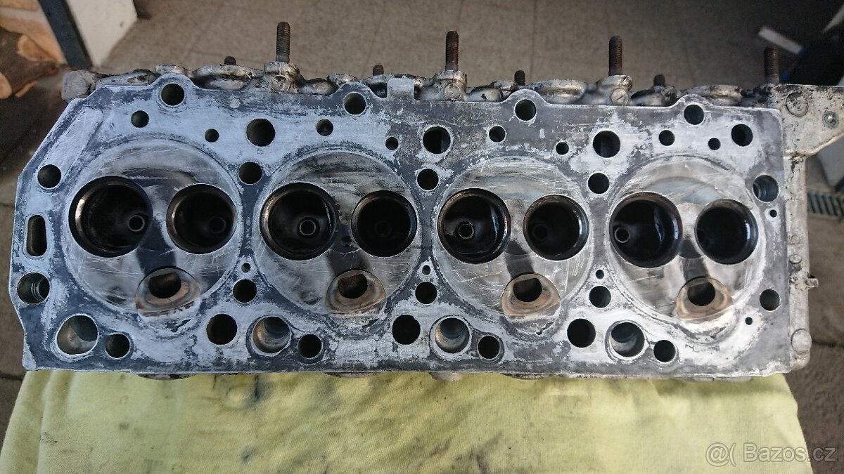 Hlava Mitsubishi 2,5 TD - 2