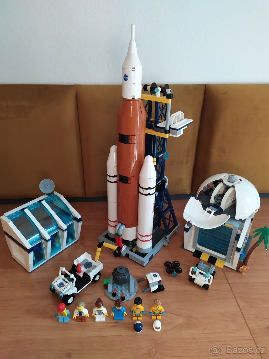 LEGO 60351 - Kosmodrom - 2