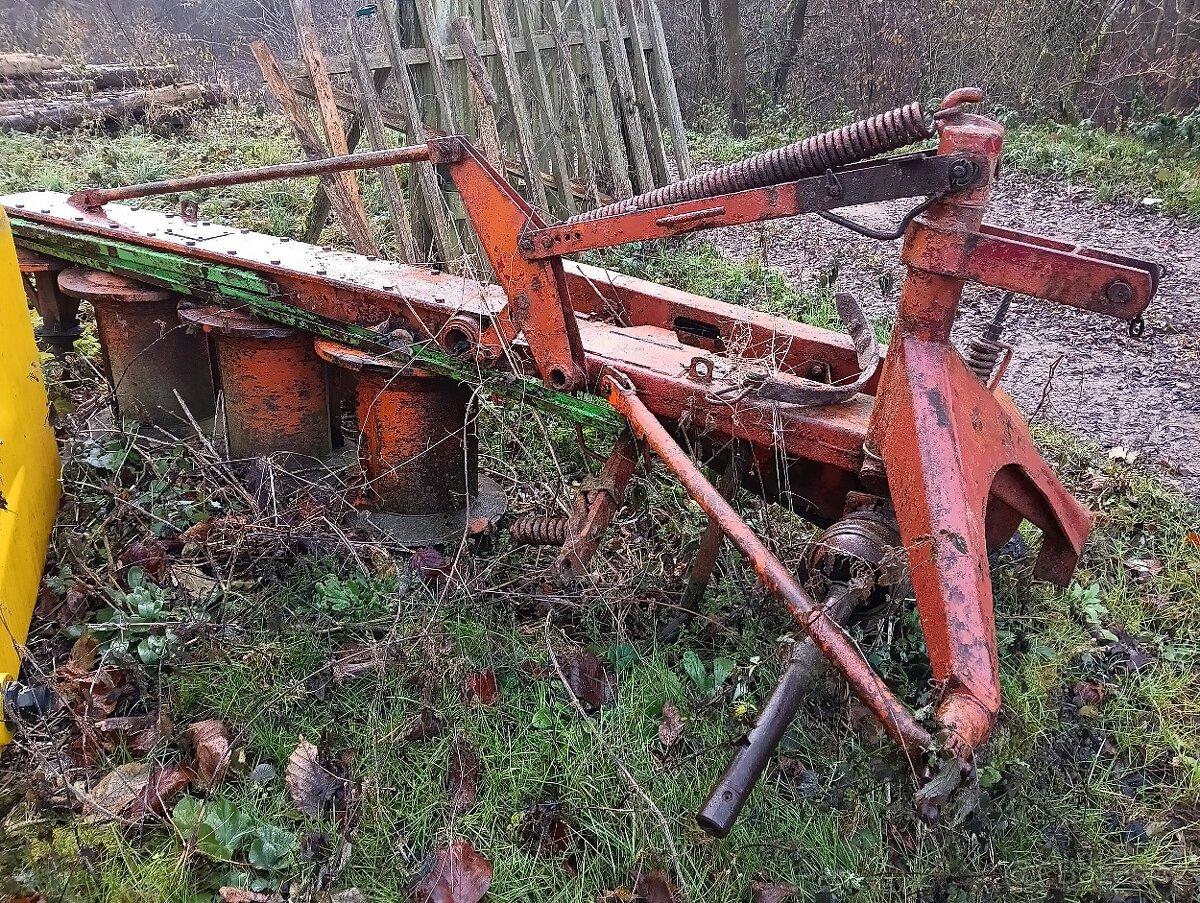 Čtyřbubnová sekačka - 2