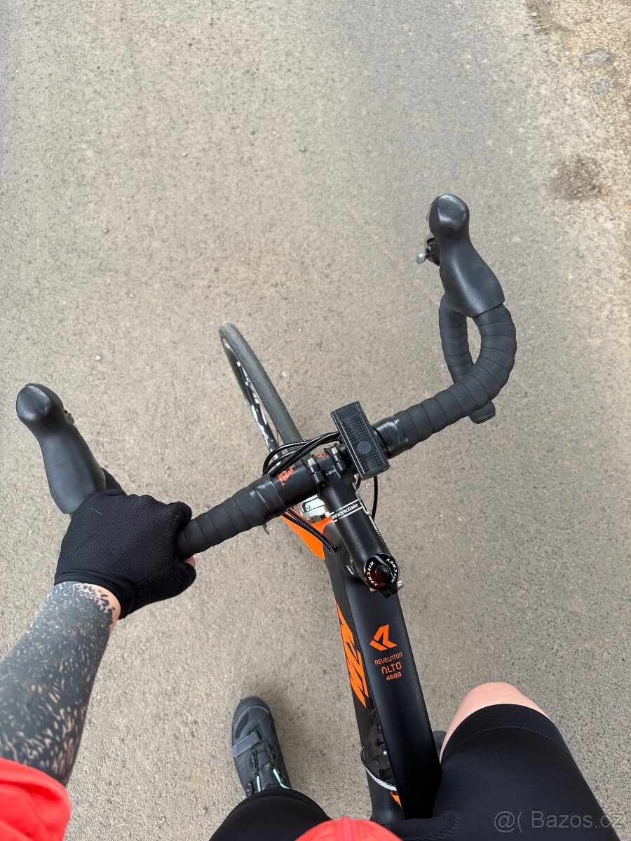 Silniční kolo KTM - 2