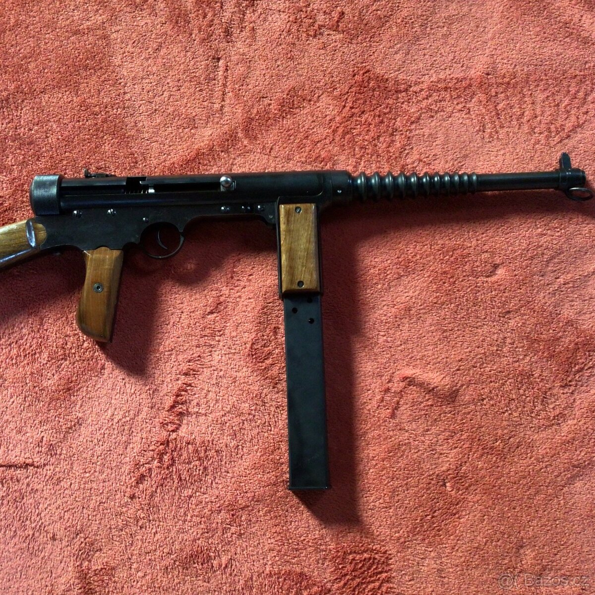 Ww2 znehodnoceny samopal - 2