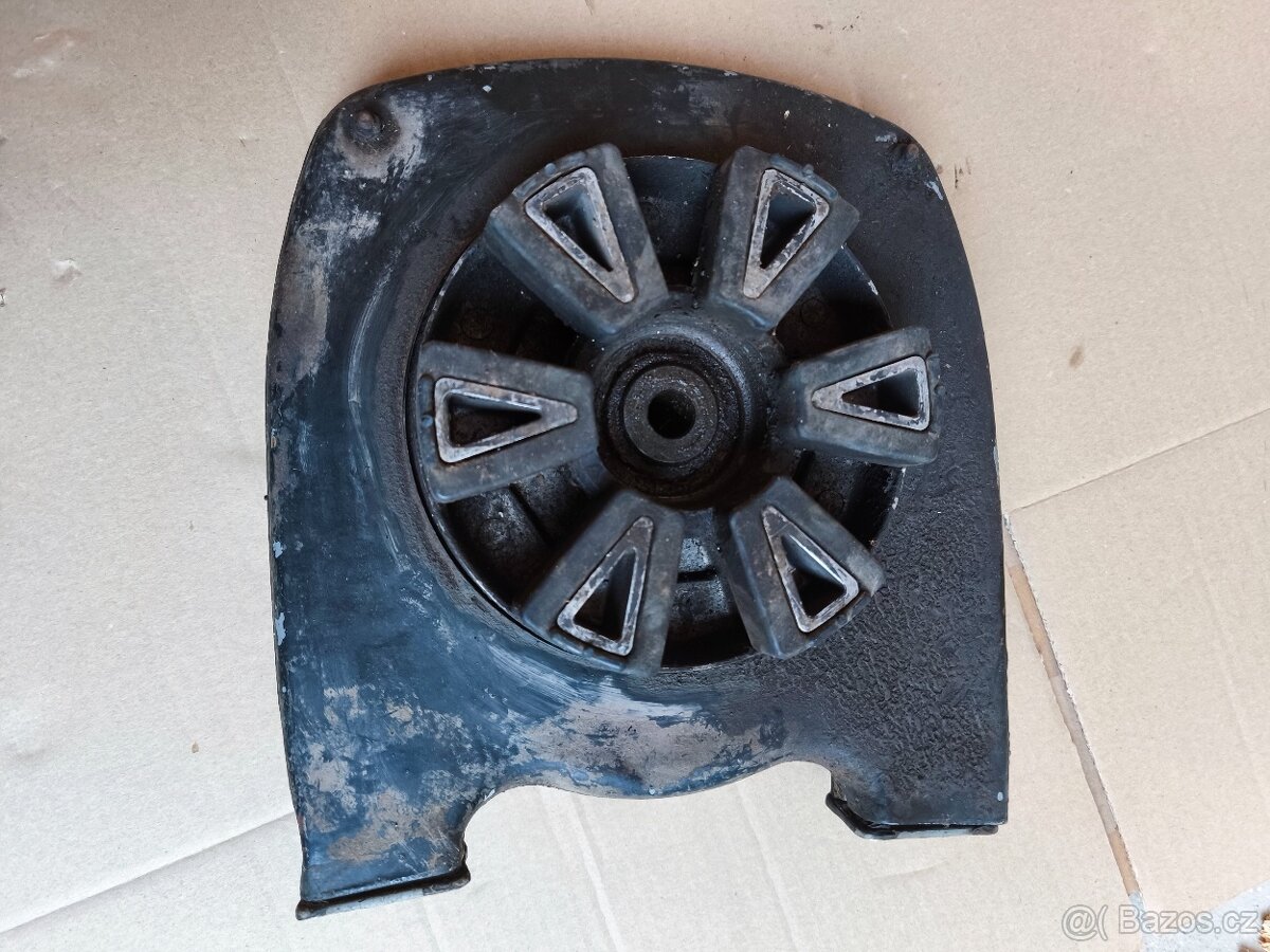 Kryt řetězu Jawa 350/634 - 2