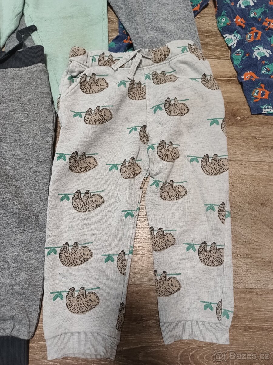 Chlapecké tepláky 86/92 - 2