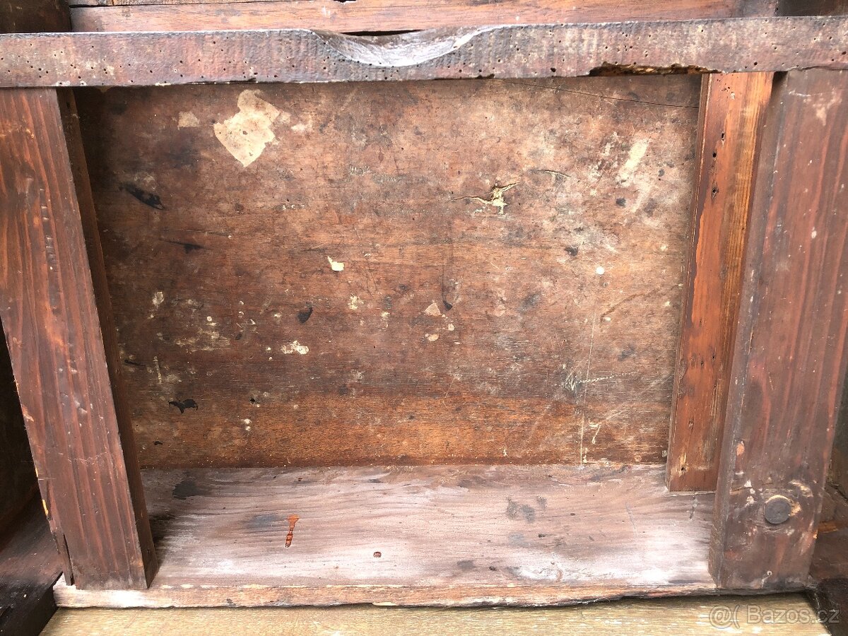 Starožitný příborník - 2