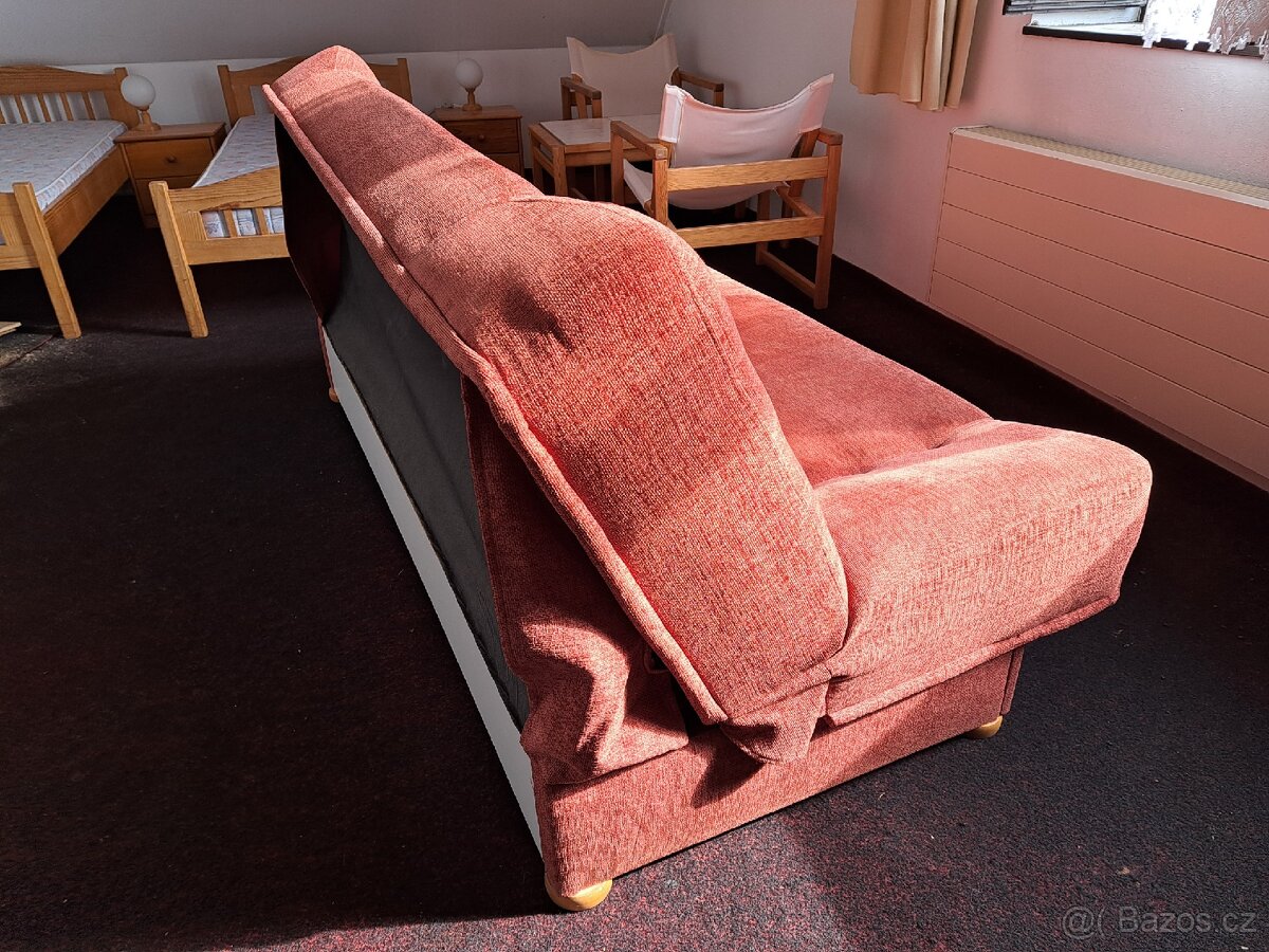 Rozkládací gauč s úložným prostorem - 2