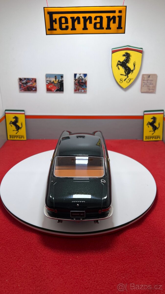 Ferrari 330 GT 2+2 1:18 KK Scale - 2