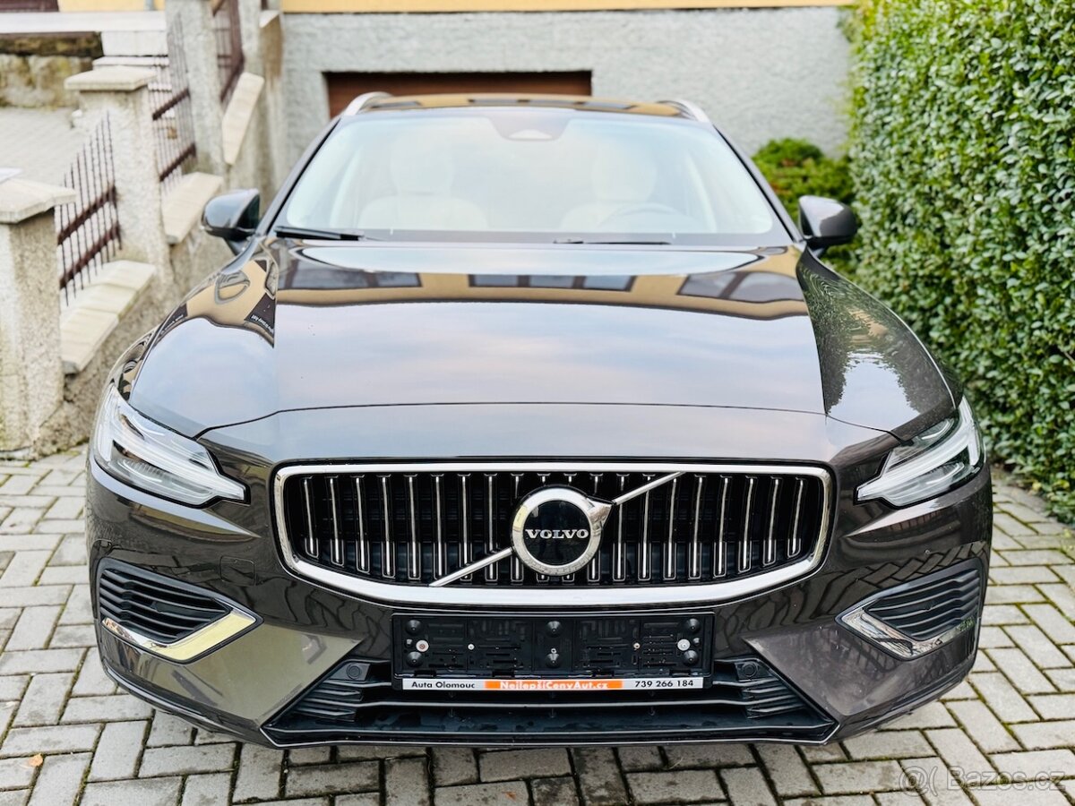 Volvo V60 T6 257kW Recharge 4x4 Koup.ČR,TAŽNÉ,2022,69tkm - 2