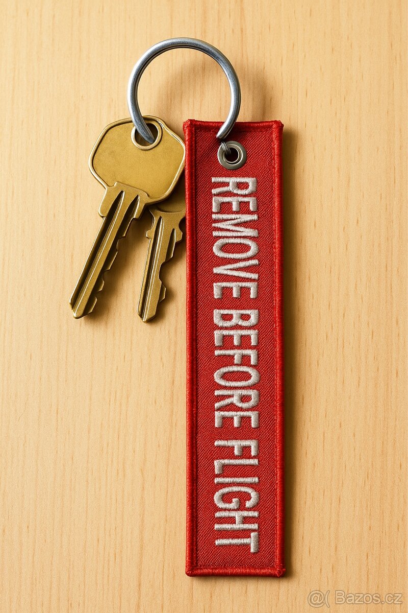 Přívěšek - Remove before flight - 2