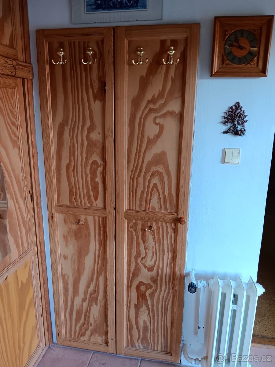 Chodba skříně a botník - 2