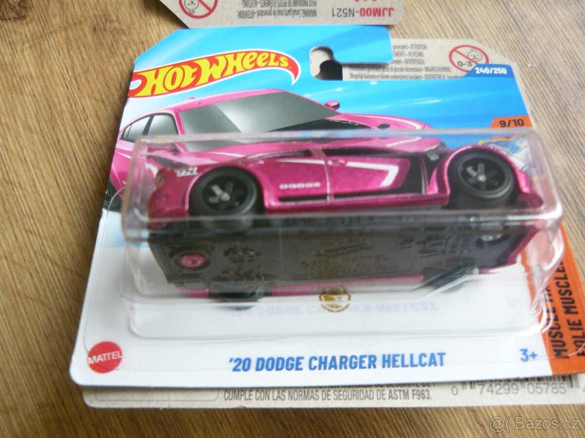 AUTÍČKA HOT WHEELS - 2