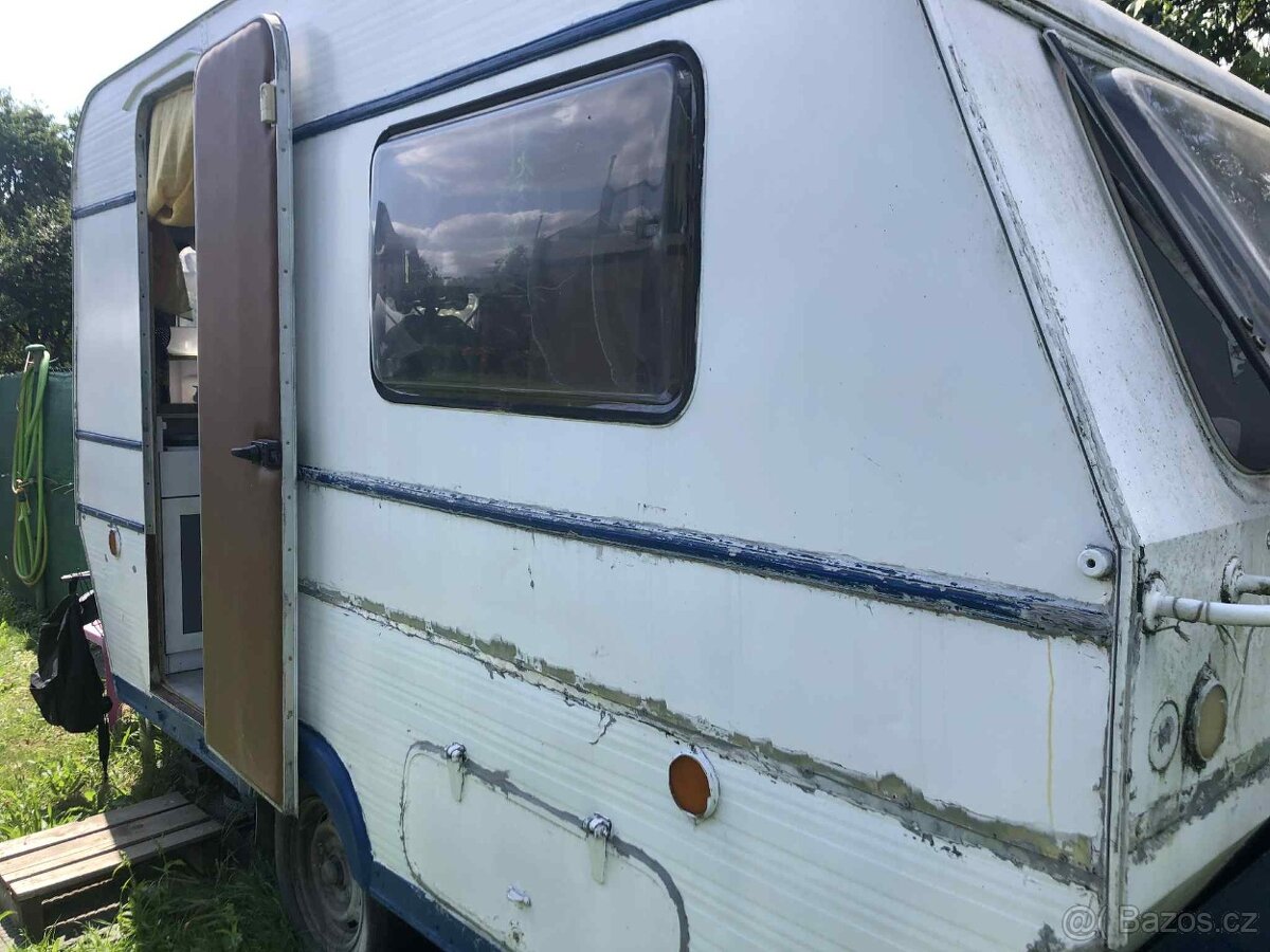 Karavan Hobby (starší model) - 2