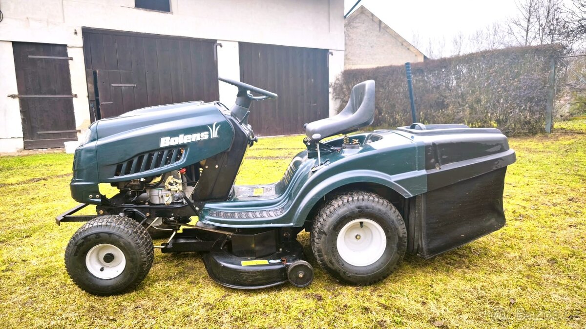 Zahradní traktor Bolens 155/93T - 2