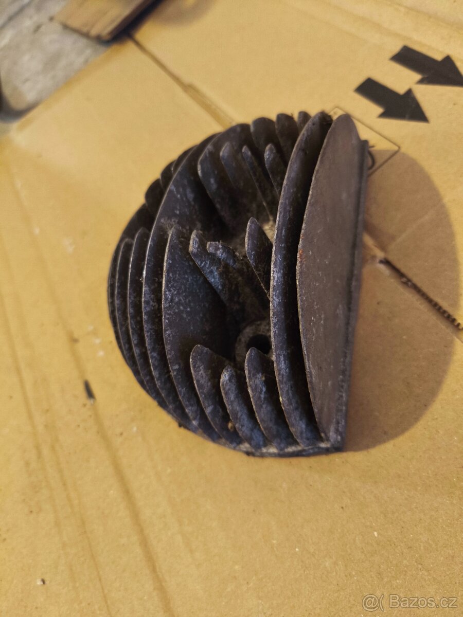 Jawa Pérák 350 hlava válce - 2