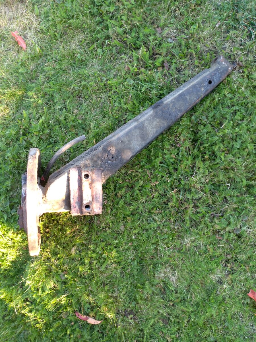 Zadní rameno Škoda Garde - 2