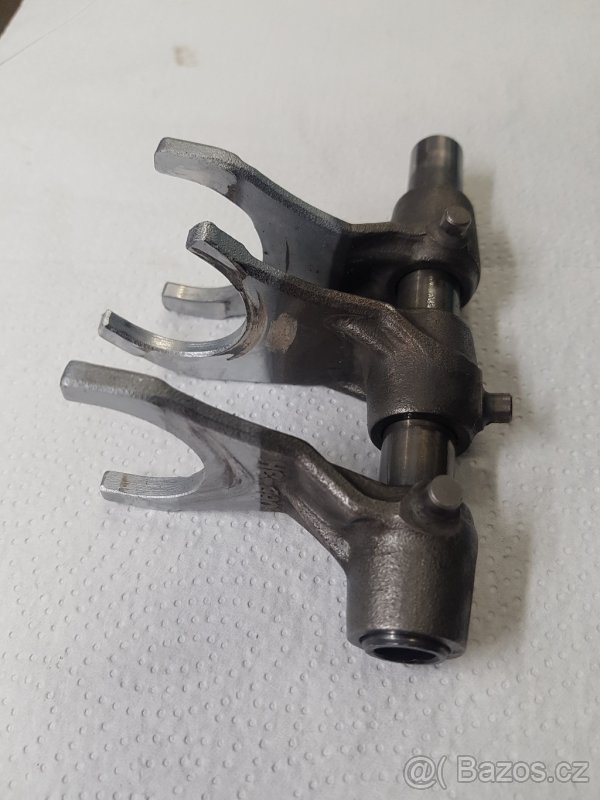 Suzuki Bandit 1200 řazení - 2