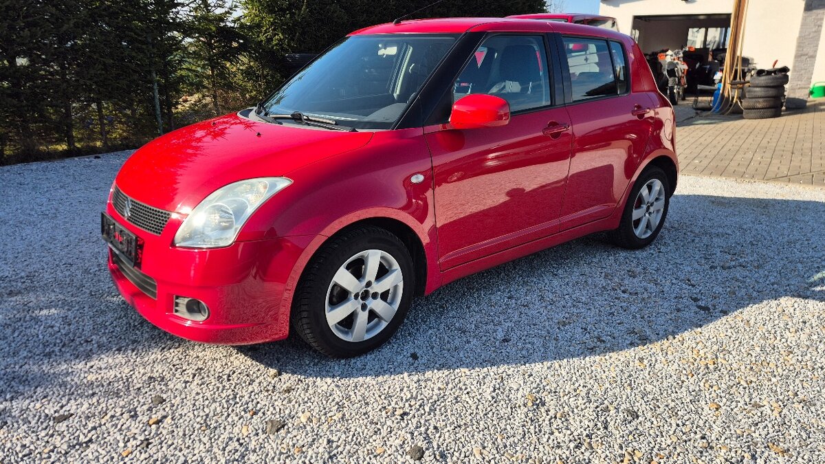 Suzuki Swift 1.3i - 2