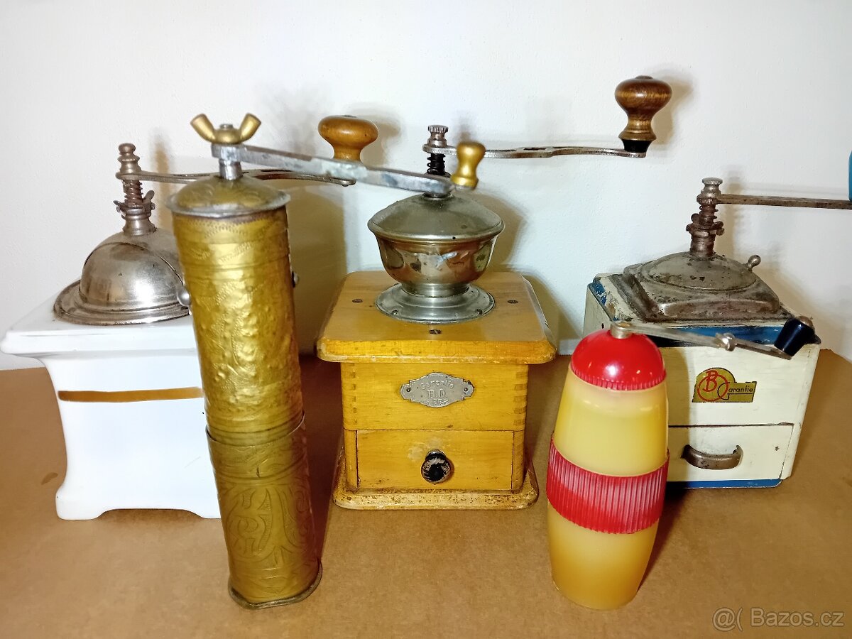 Kávomlýnky a půllitry - 2