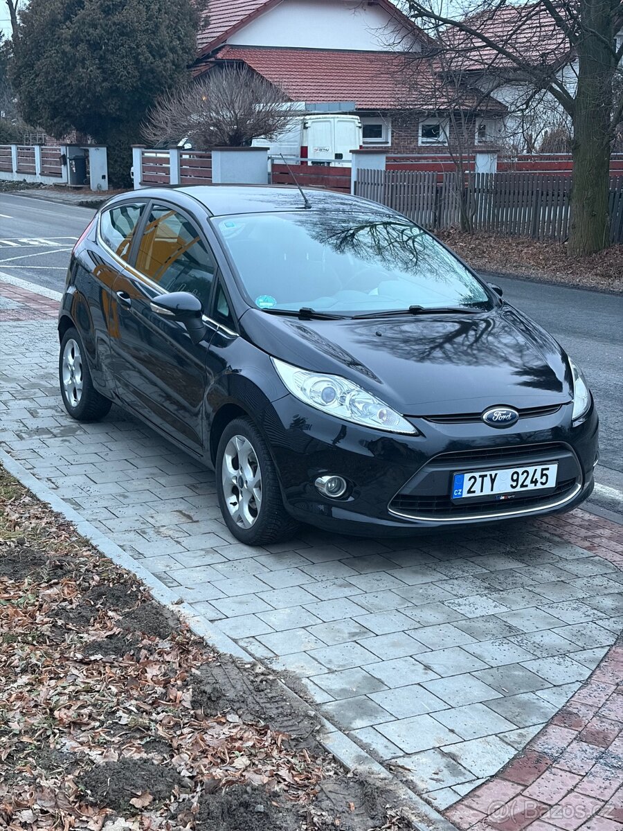 Ford Fiesta - 2