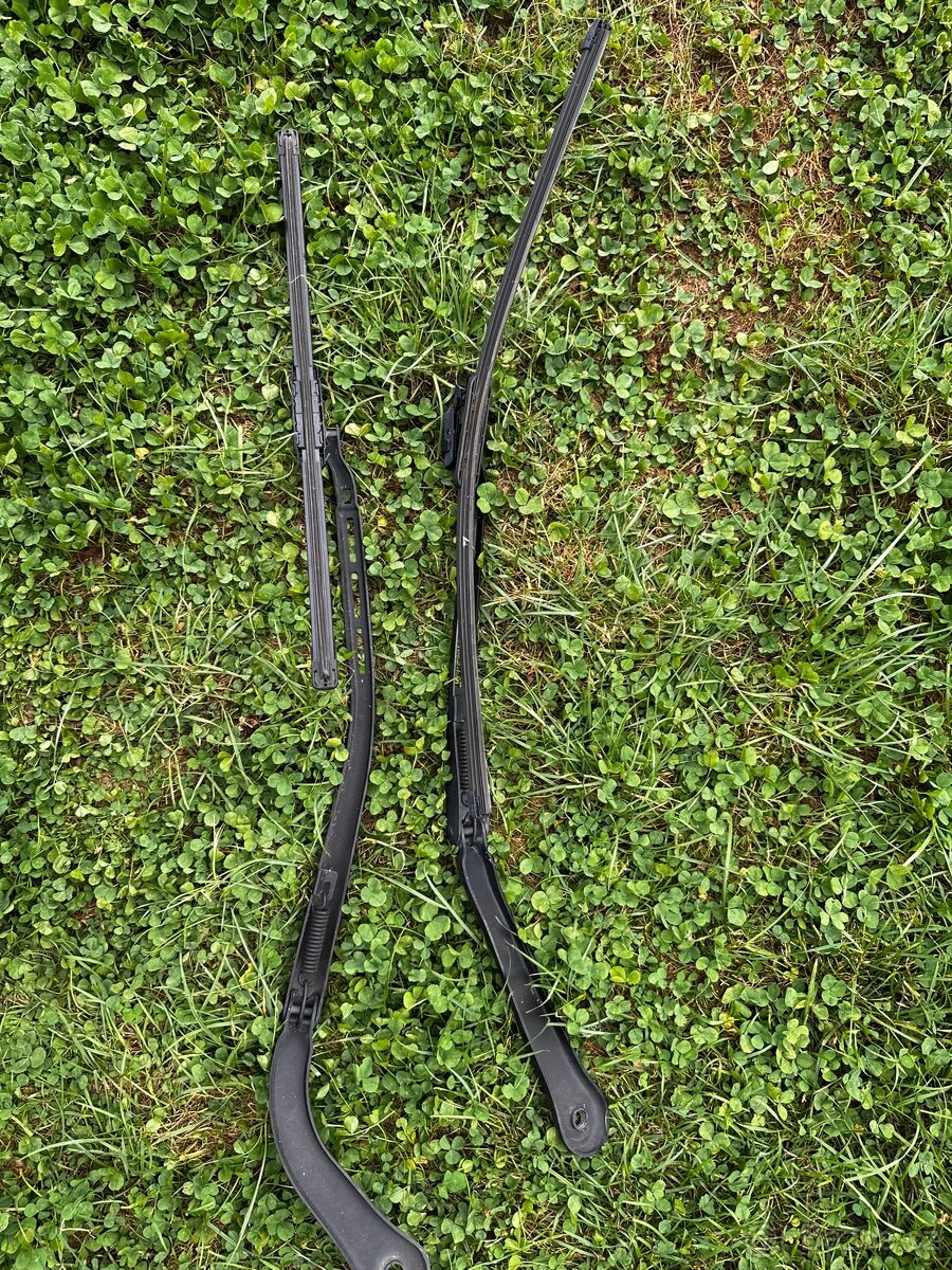 Stěrače BMW E90 - 2