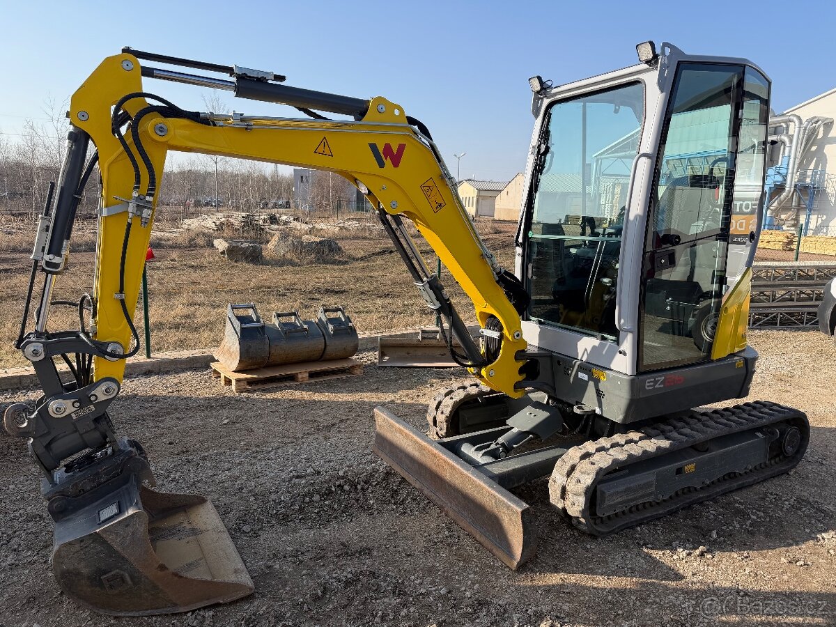Minibagr Wacker Neuson EZ26 - 2