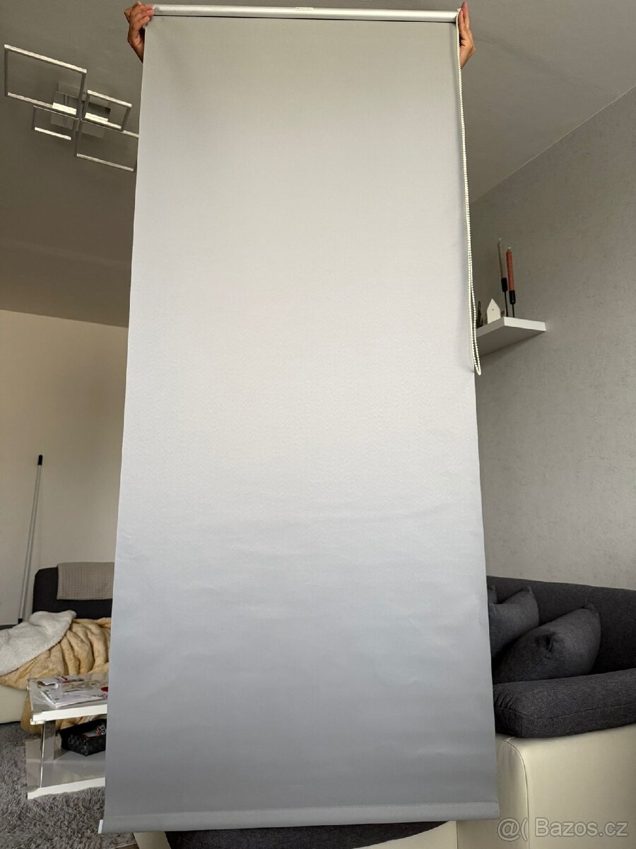 Zatemňovací rolety 77×182 cm – tmavě šedé, funkční (1–3 ks) - 2