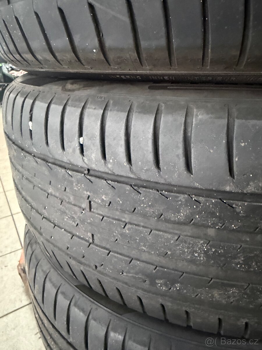 Pneumatiky 235/55/R18 - 2