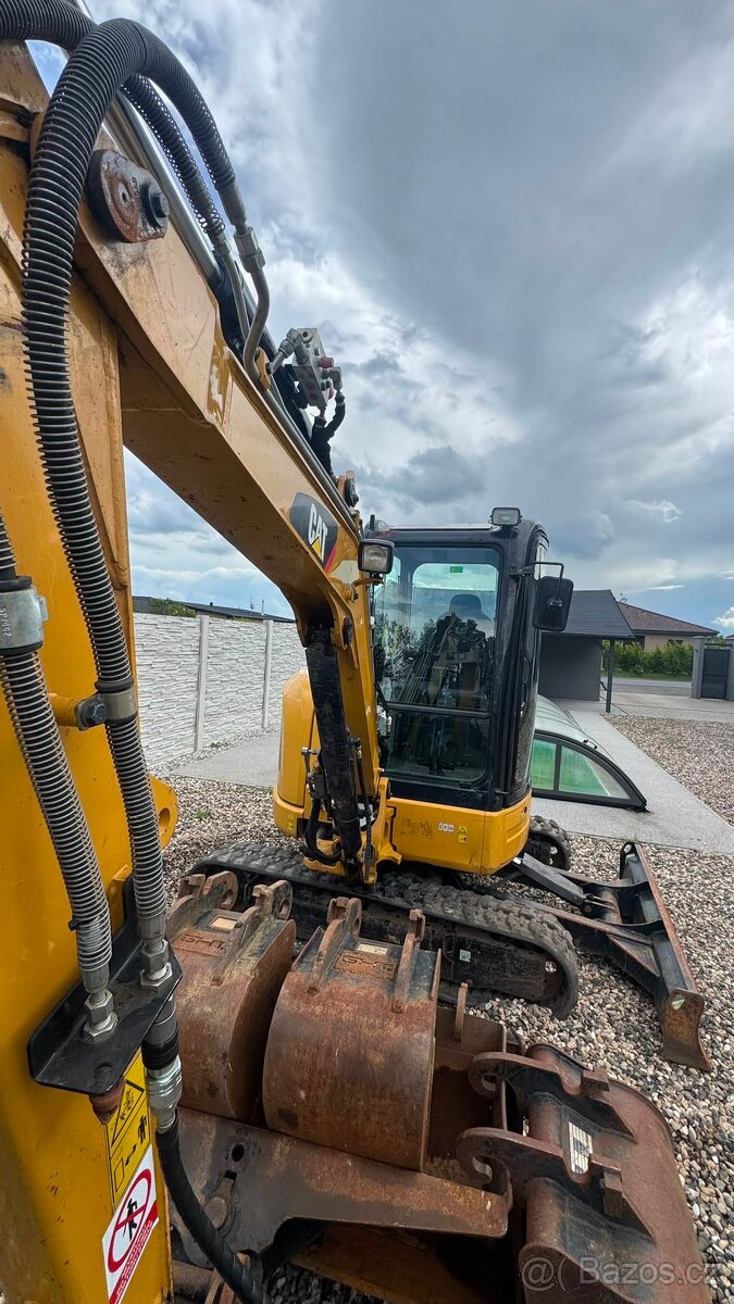Pásový minibagr CAT 303.5 ECR - 2