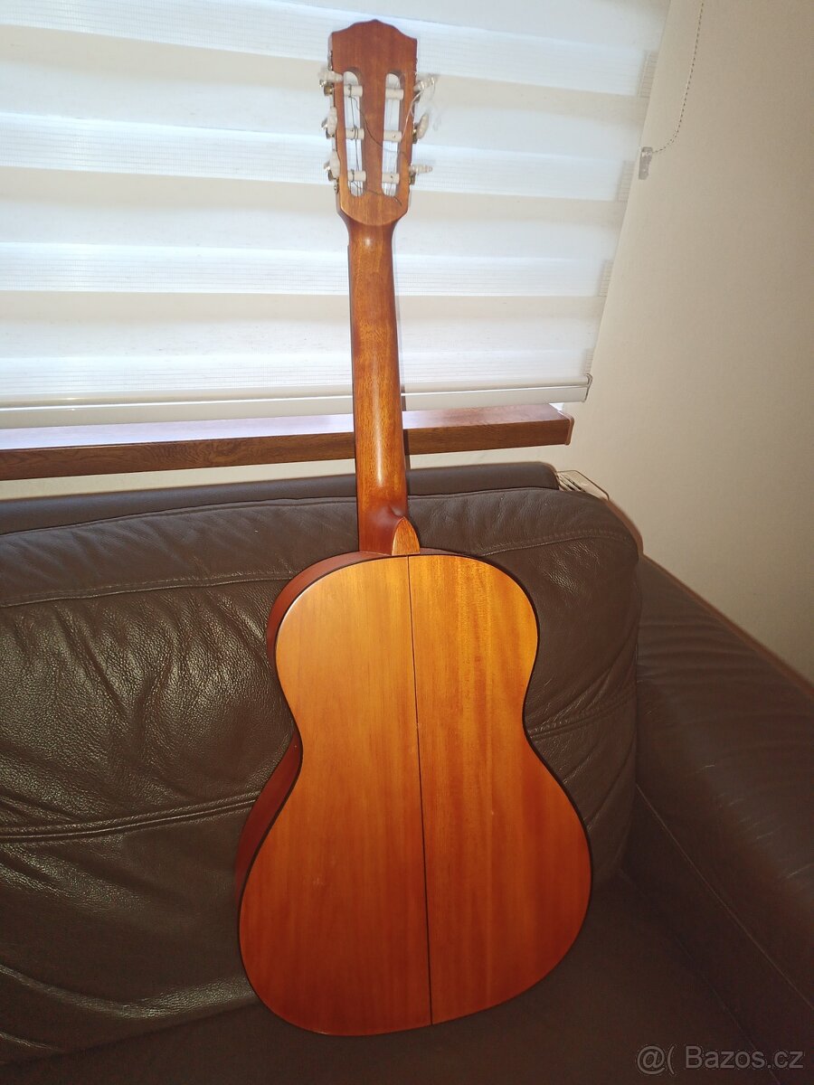 Klasická kytara levoruká - 2