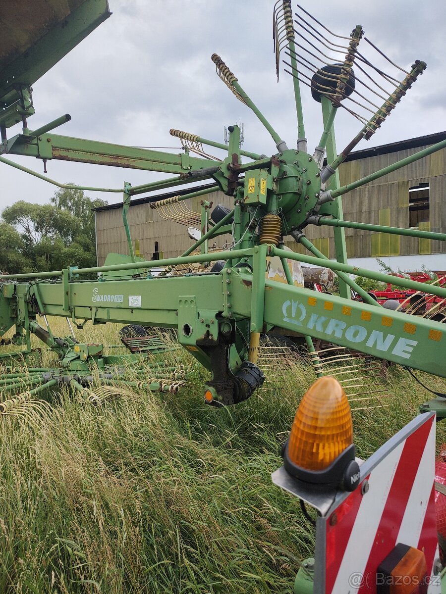Stranový skulovac Krone Swadro 1010 - 2