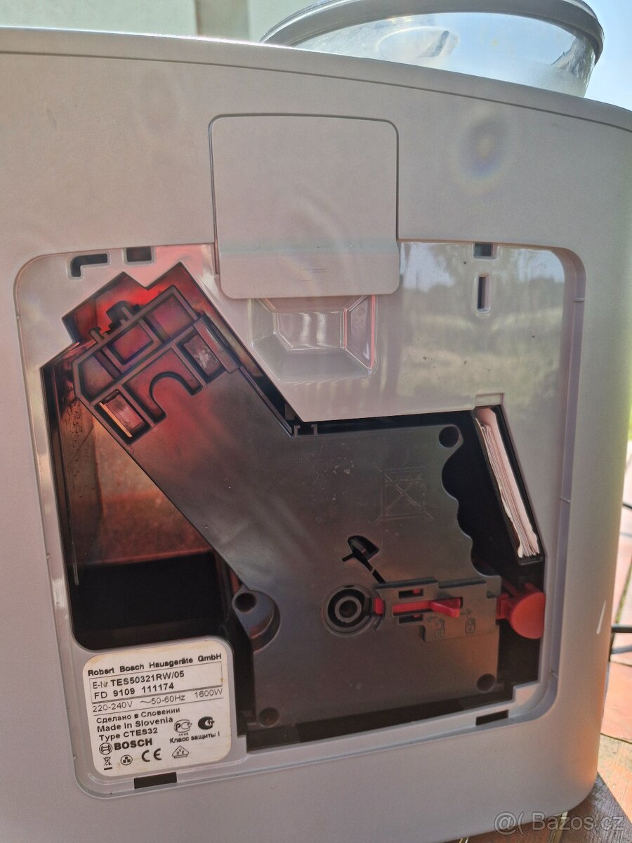 Kávovar BOSCH TES50321RW - 2