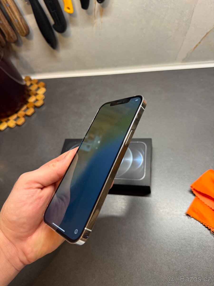 iPhone 12 Pro Max 128 GB - výborný stav - 2