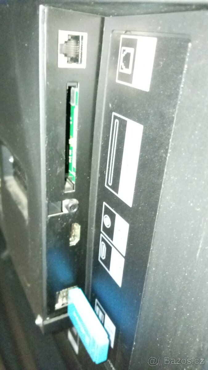 Prodávám TV Sharp velikost 159 cm - 2