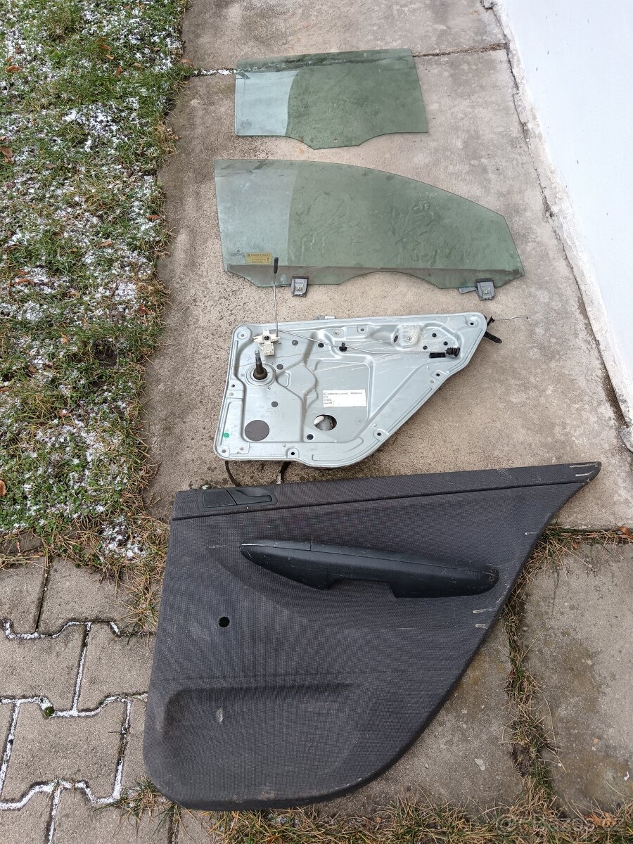 Fabia 1 přední okno - 2