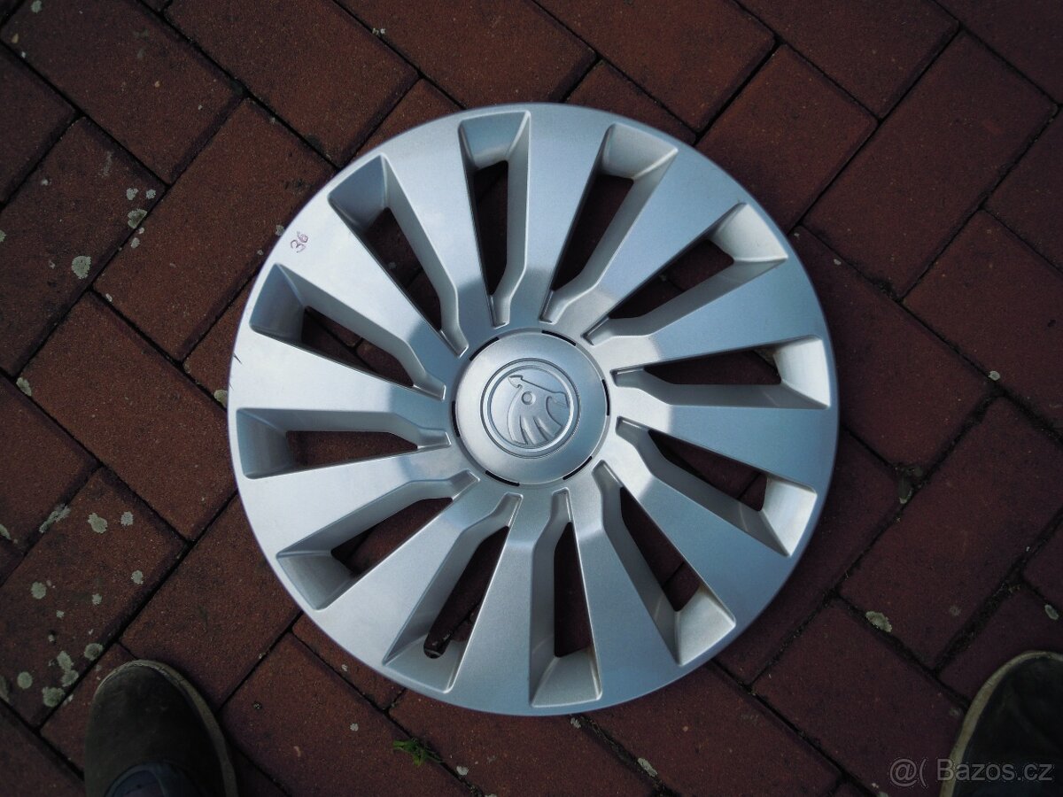 Puklice, poklice originál Škoda 16" č.36 - 2