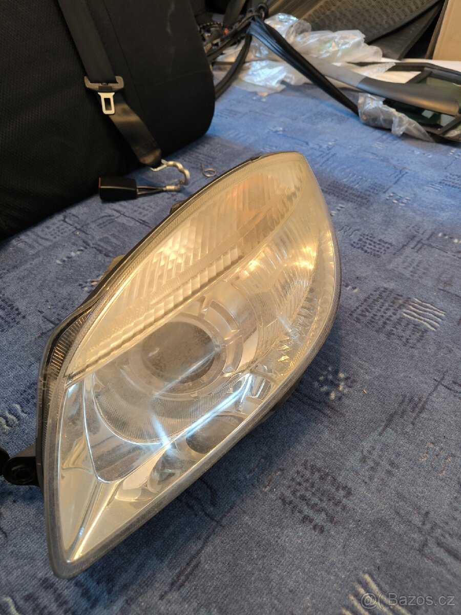 Přední světla s čočkou Škoda fabia 2, předfacelift. - 2