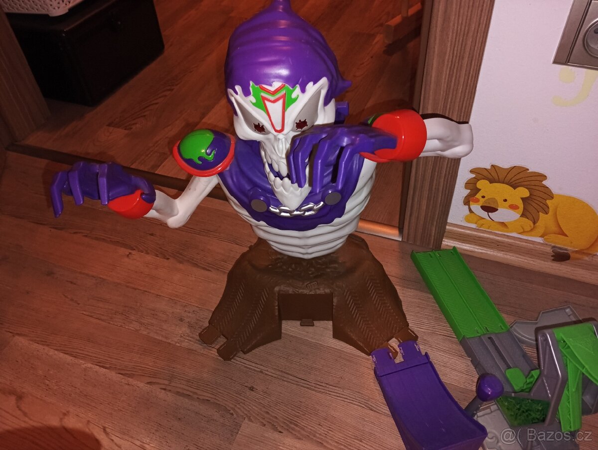 Spin Master Monster Jam Herní sada Kostlivec - 2