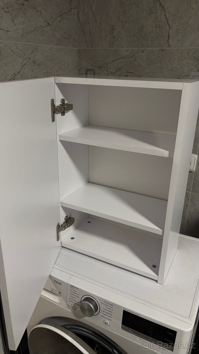 Koupelnová skříňka/zrcadlo - 2