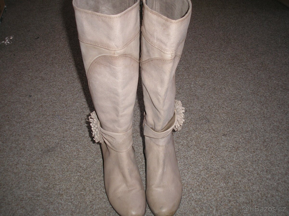 Kožené kozačky zn.Tamaris vel.39 - 2