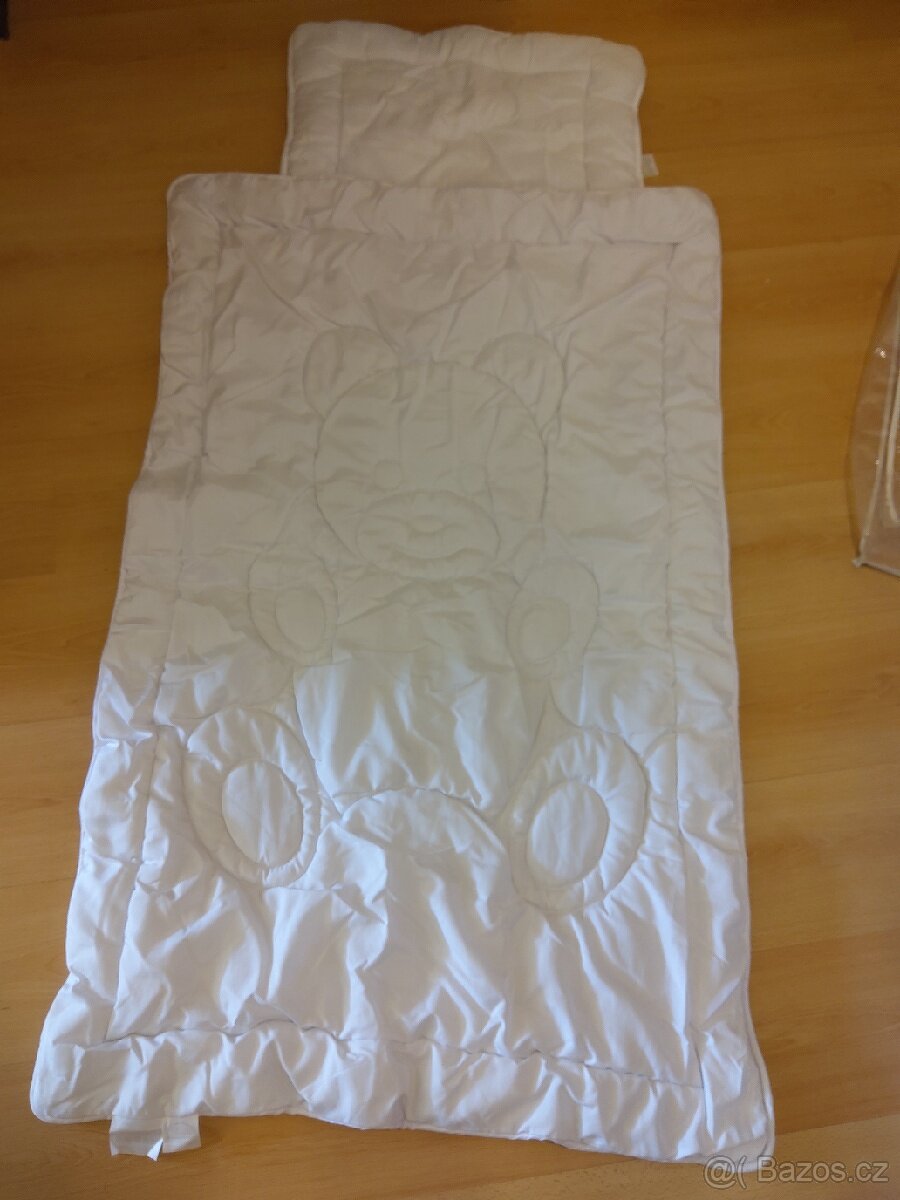 Dětská ložní souprava do postýlky. - 2