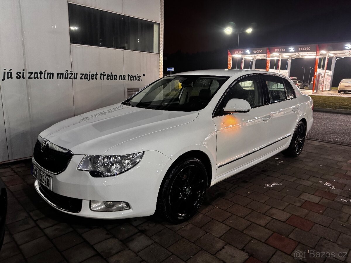 Škoda superb 2.0tdi ,dsg 2011 rok 276tis km - 2